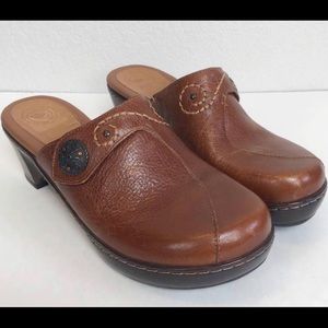 Nurture Mule/Clogs - NWOT